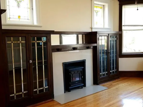 4831 W Barry Ave #2, Chicago, IL 60641