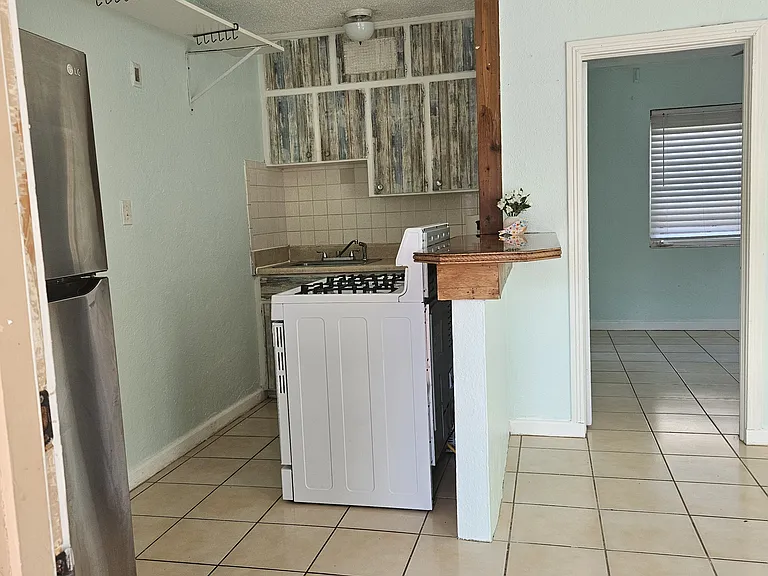 221 Condict Dr #3 — Photo 5