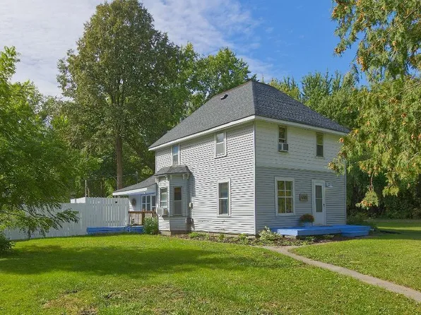 440 3rd St SW, Cokato, MN 55321