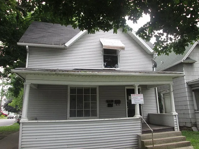 342 N Main St photo 1