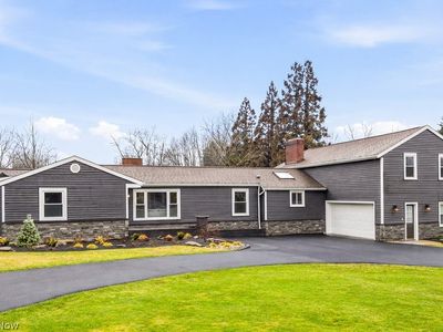 11892 E Hill Dr, Chesterland, OH, 44026