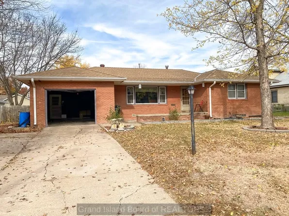 1334 W 12th St, Hastings, NE 68901