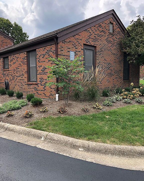 1st image of 4220 Chaucer Ln