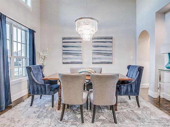 5th image of 329 Woodsong Way