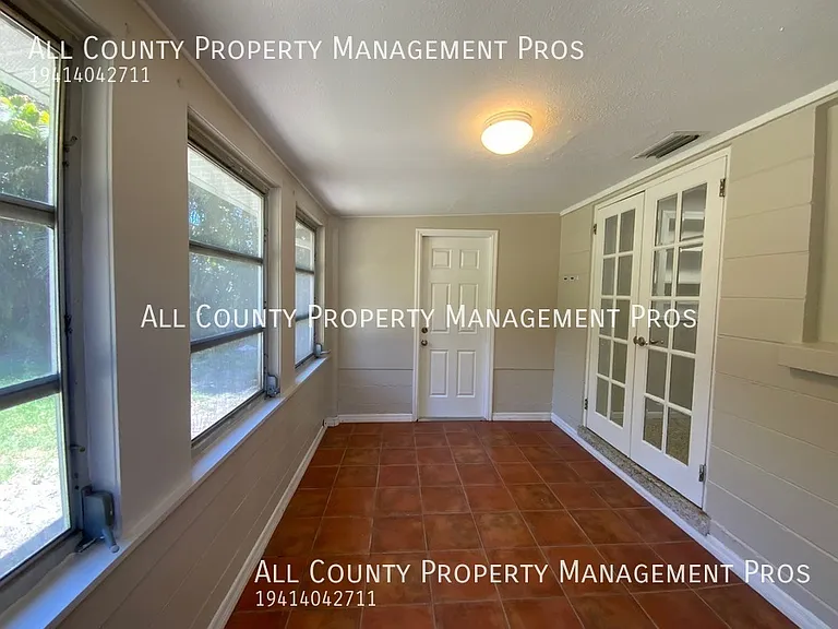 2629 Grand Cayman St — Photo 9