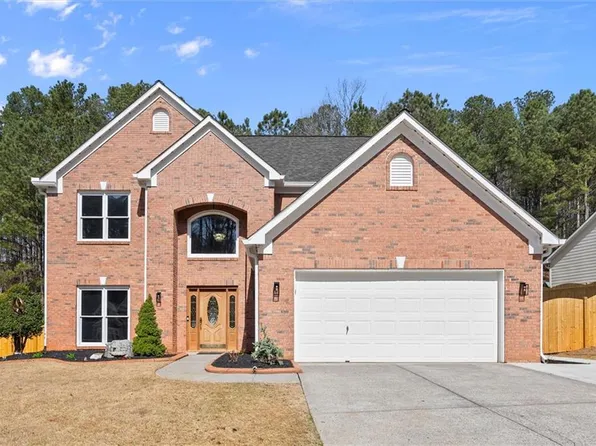 1012 Blankets Creek Dr, Canton, GA 30114