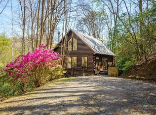 942 Granny Branch Dr, Blue Ridge, GA 30513