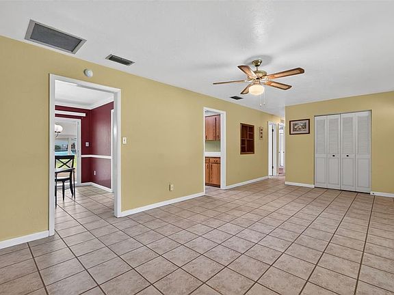 4th image of 6614 NW 26th Ter
