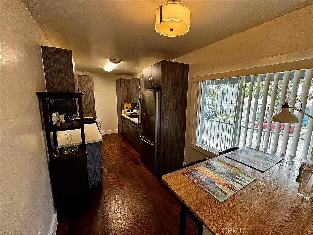 1 bed, 800 sqft, $1,850 — Photo 4