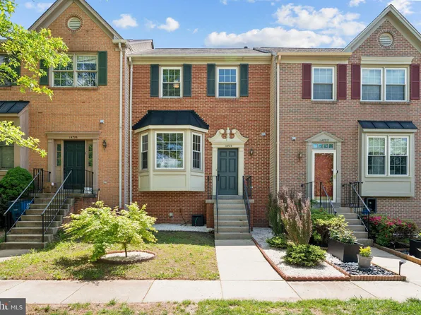 14724 Flower Hill Dr, Centreville, VA 20120