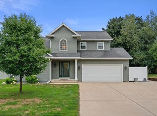 W2224 Oak Ridge Ave, East Troy, WI 53120