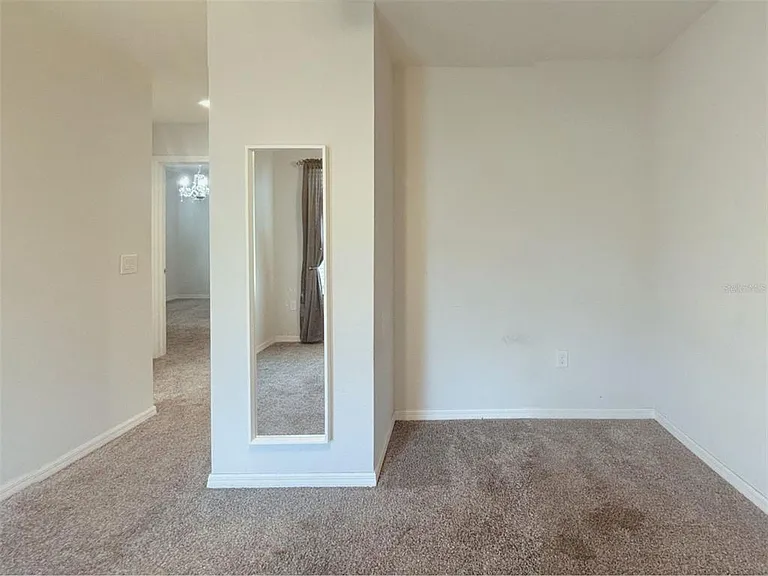 1213 Grantham Dr — Photo 15