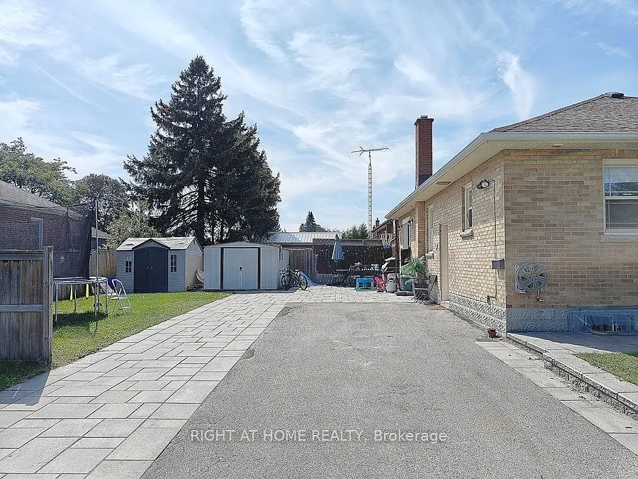 3 bed, $2,450 — Photo 4