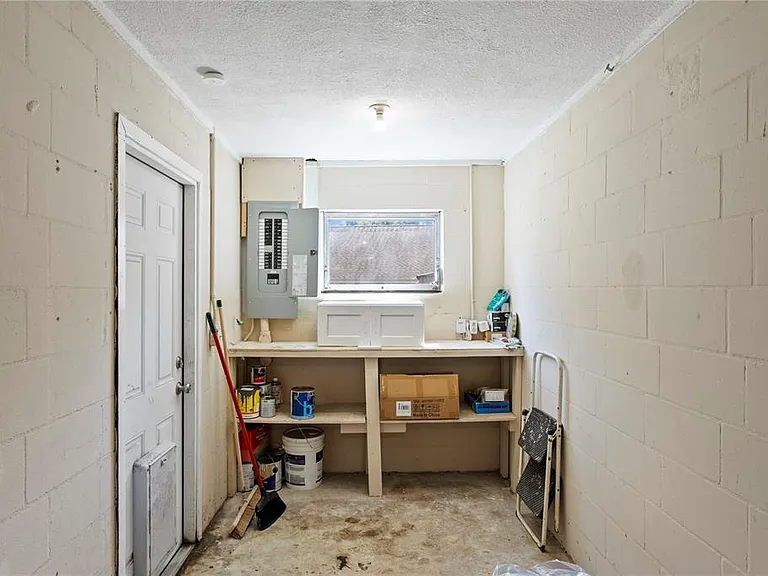 6928 Greenhill Pl — Photo 36