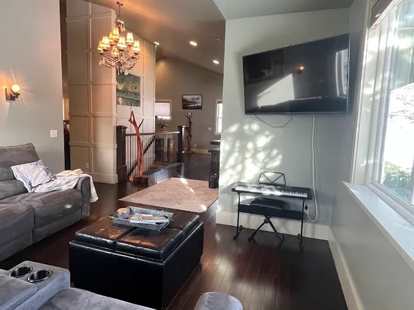 3391 E Santa Rosa Ave, Salt Lake City, UT 84109