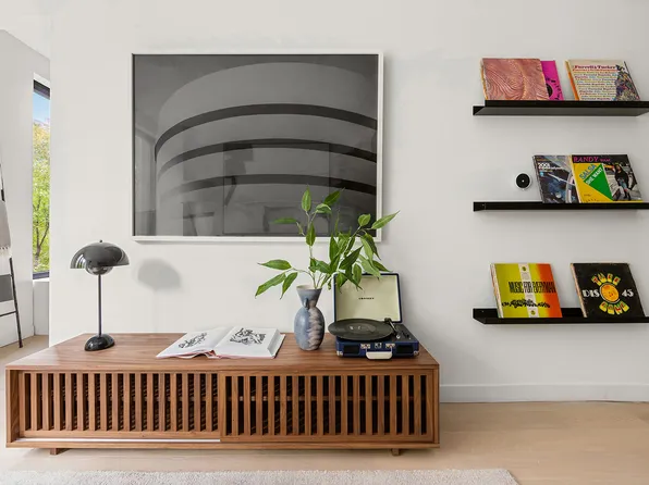 181 East 101st Street image 5 of 12