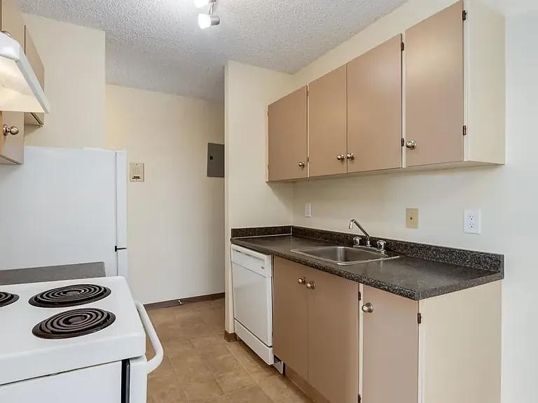 505 56th Ave SW #215 — Photo 36