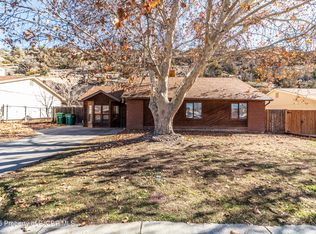 3812 Wilshire Dr, Farmington, NM 87402