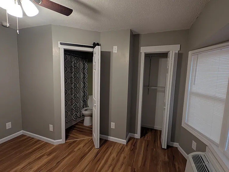 1220 Woodridge Dr #1220 — Photo 8