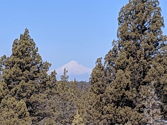 4th image of 6267 SW Mount Bachelor Dr