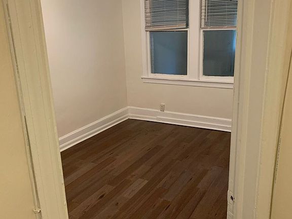 4th image of 1227 Queen St NE #11318389
