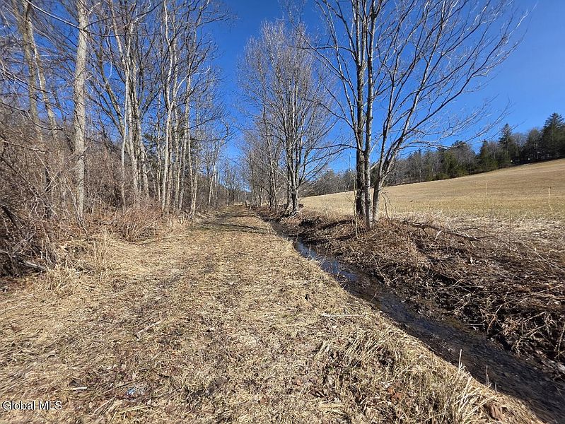 3rd image of L28 Highway Route 20