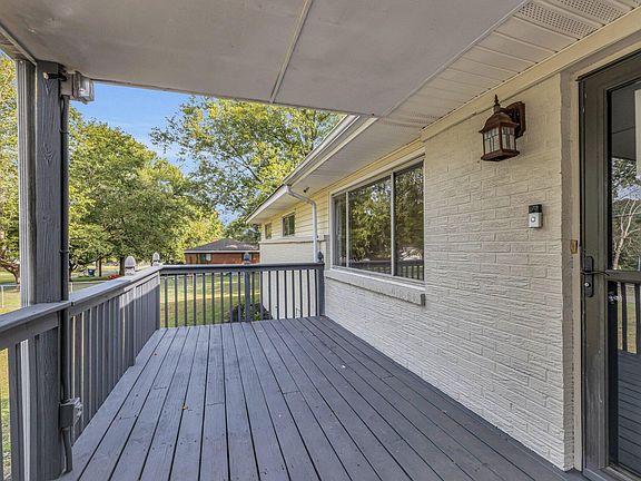 2nd image of 351 Rainbow Dr