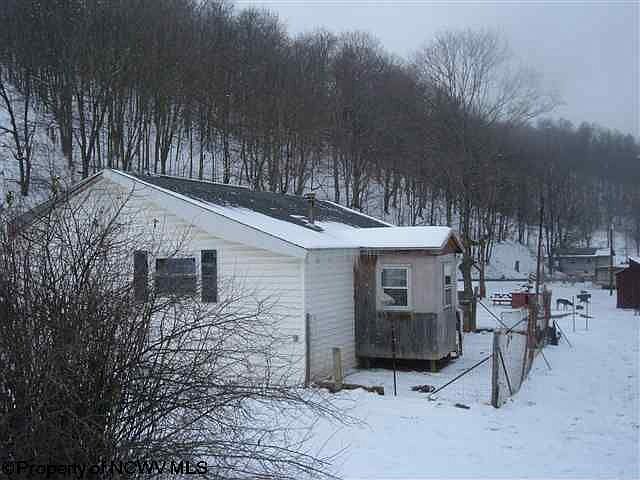 2nd image of 3041 Daybrook Rd