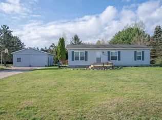 11619 W Madison Rd, Riverdale, MI 48877