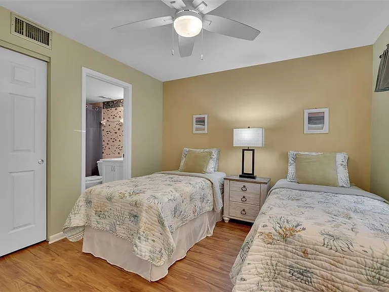 4644 Longwater Chase #97 — Photo 32