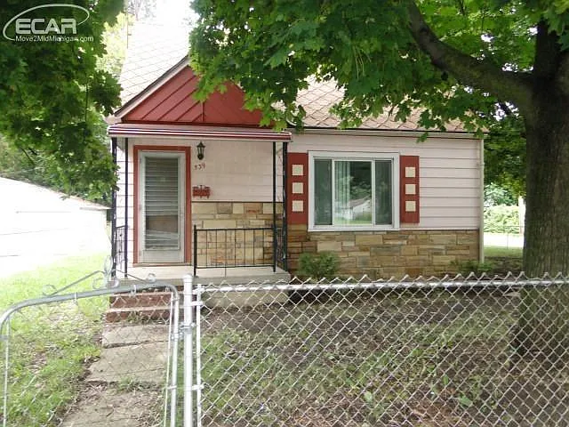 539 Elm St photo 1