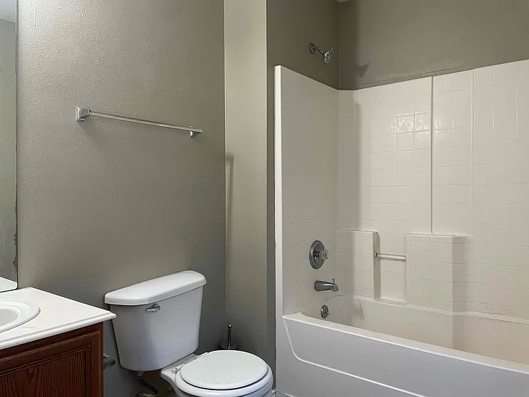 817 Greene Way — Photo 5