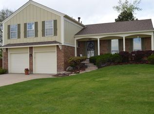 6891 Hills Dr, Parker, CO 80138