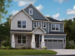 317 S Pointe Ave, South Elgin, IL 60177