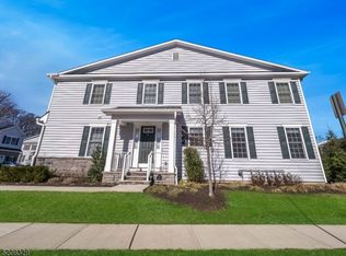 4 Gates Rd #38, Morristown, NJ 07960