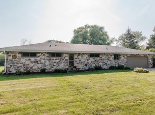 W147N5028 Dolphin Dr, Menomonee Falls, WI 53051