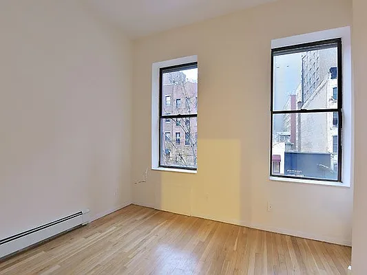 Rented by Cooper & Cooper Real Estate | media 18