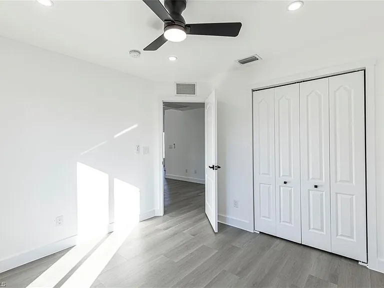 1230 NW 13th Ave — Photo 19