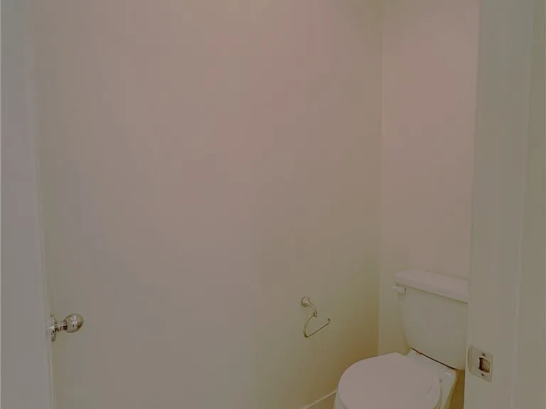 2710 Valor Ln — Photo 34
