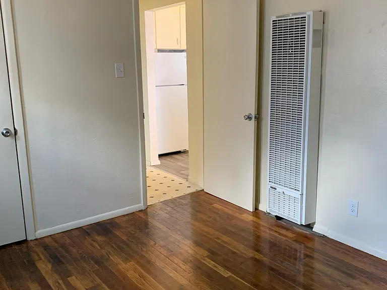 1110 W 14th St #2 — Photo 14