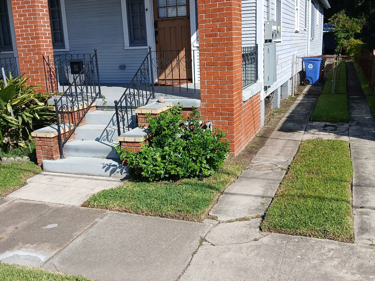 2 bed, 937 sqft, $1,700 — Photo 1