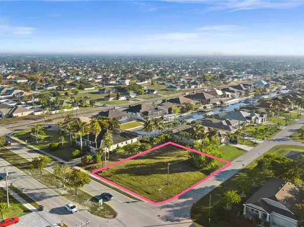 4015 Chiquita BLVD S, CAPE CORAL, FL 33914