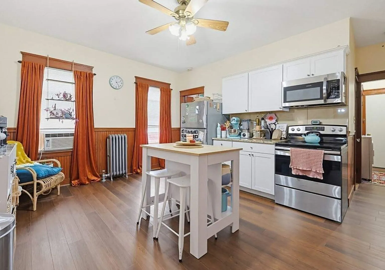 17 N Woodford St — Photo 4