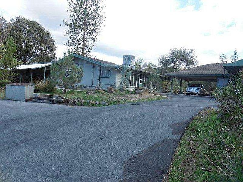 1st image of 50244 Hangtree Ln