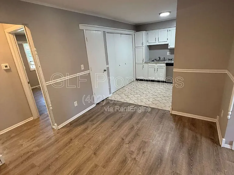 420 Russell Ave — Photo 2
