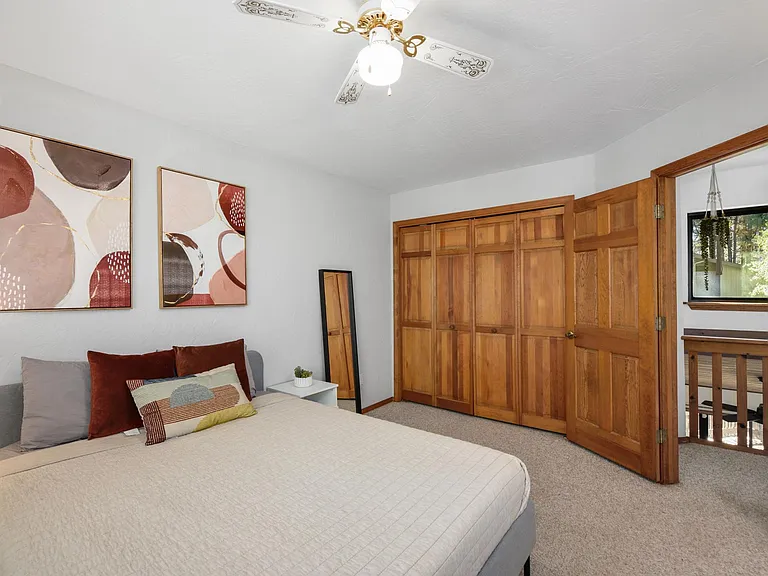 Upstairs Bedroom 1