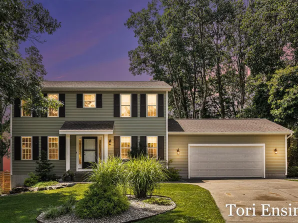 10715 William Ct, Greenville, MI 48838