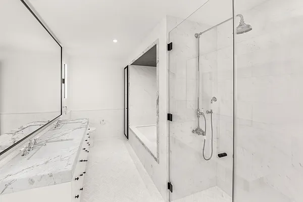 Rented by Compass | media 69