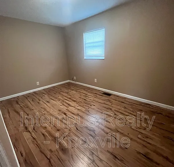405 Iroquois Ln #2 — Photo 11