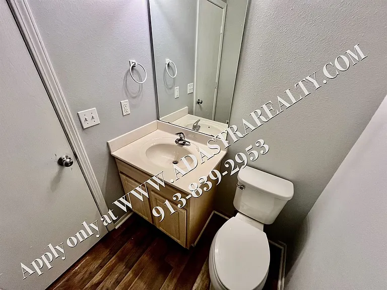 2141 SW Rambling Vine Rd — Photo 9
